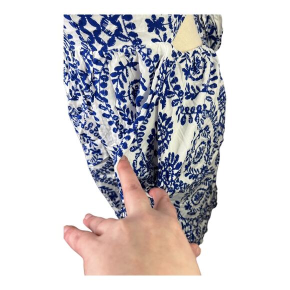 Cupshe Blue & White Ornate Flutter Sleeve V-Neck Mini Dress Size L - Picture 6 of 9